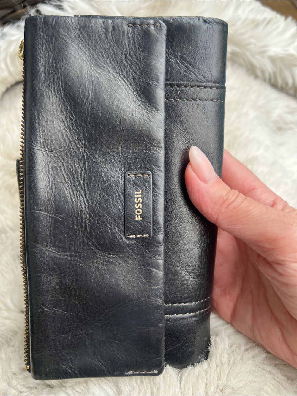 Fossil Black Leather Fold Wallet with Gold Trim - Picture 10 of 10